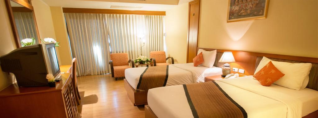 Chakungrao Riverview Hotel Kamphaeng Phet Exterior foto